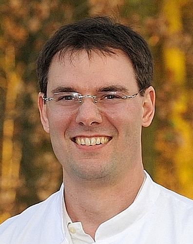 Dr. Oliver Engel